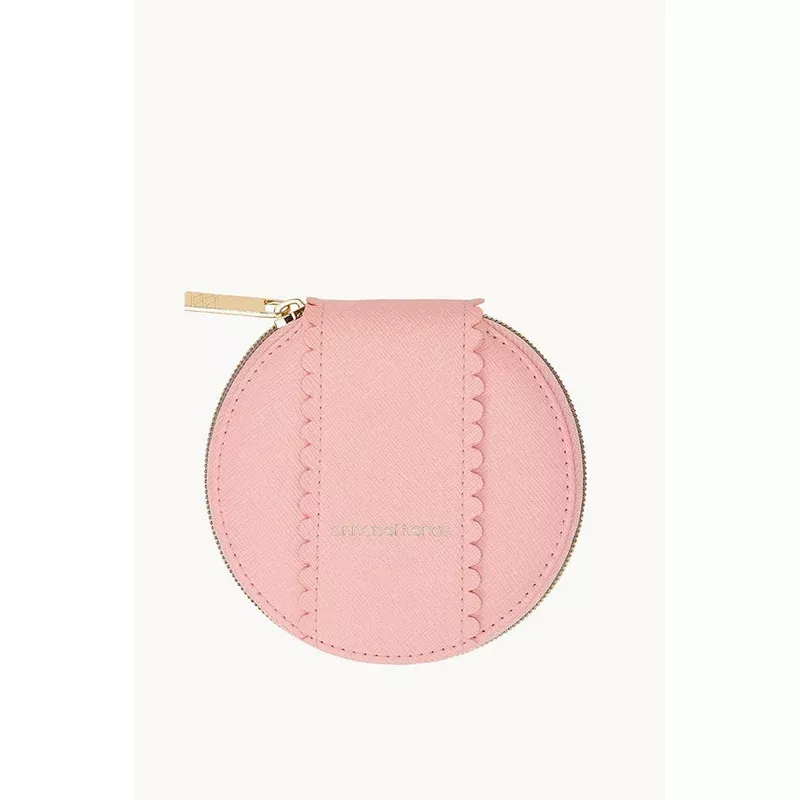 Scalloped Manicure Set